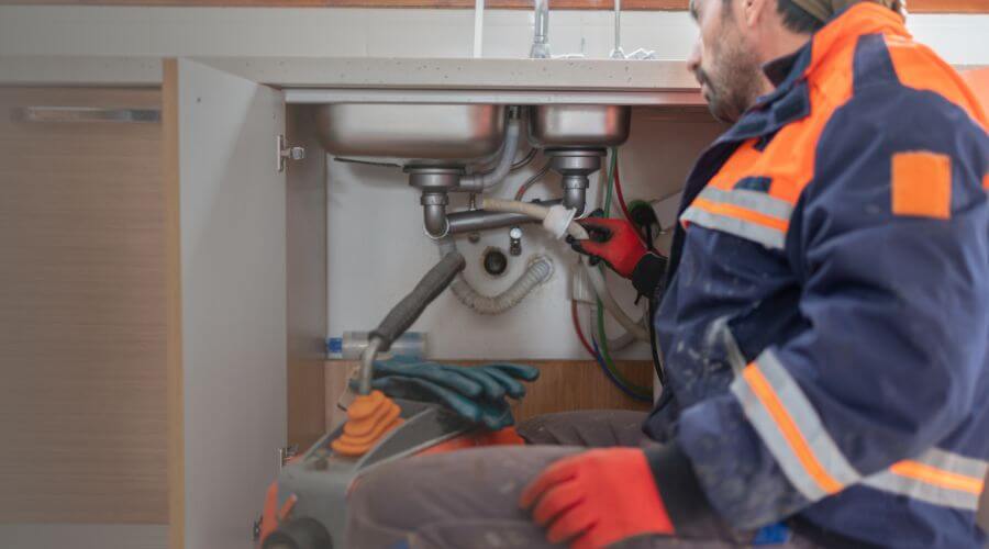 Professional slab leak plumber services in Fulshear, TX